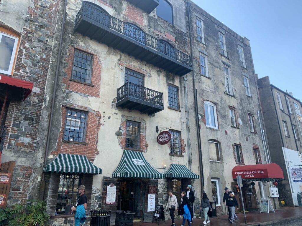 Travel Savannah, Georgia - historic river district - old buildings