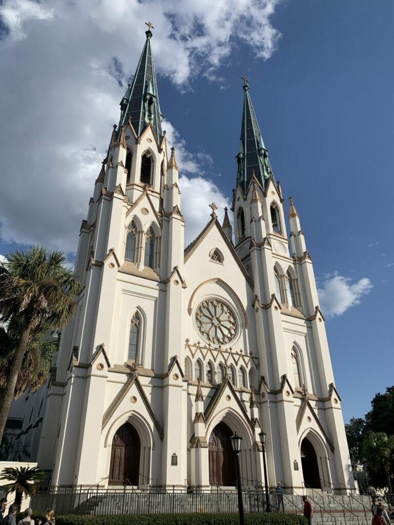 Travel Savannah, Georgia - architecture beauty - The Cathedral Basilica of St. John the Baptist