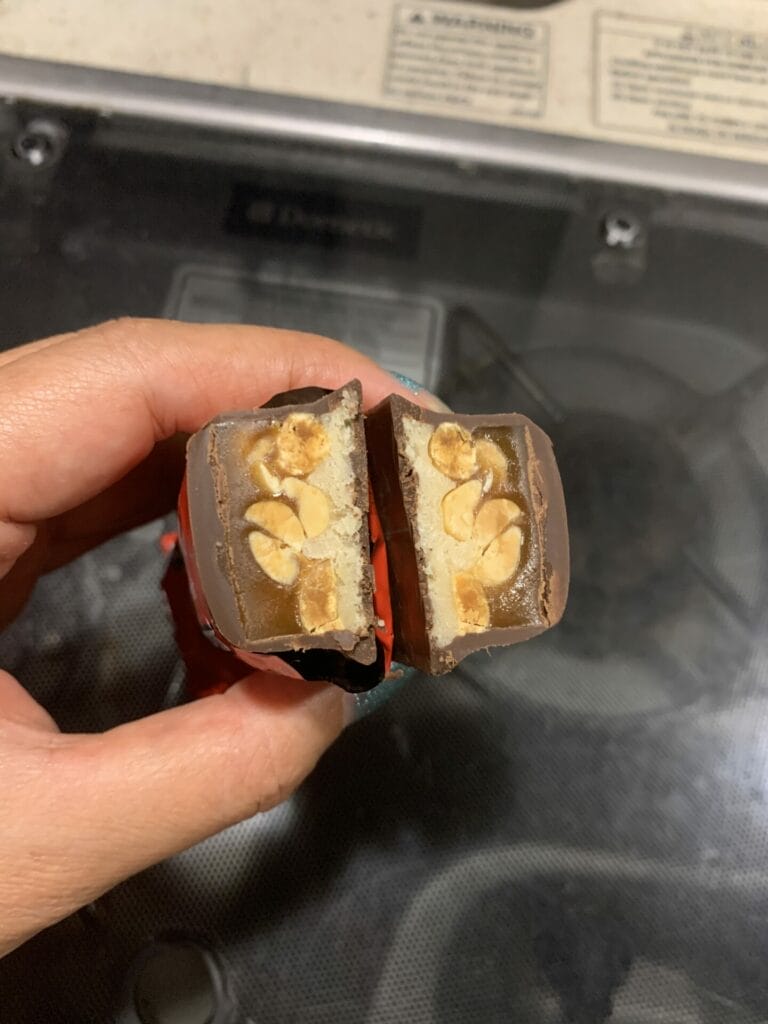 Oh the yummy vegan candy bar, Jokerz