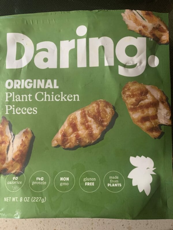 Daring Original Plant Chicken Pieces front packaging.