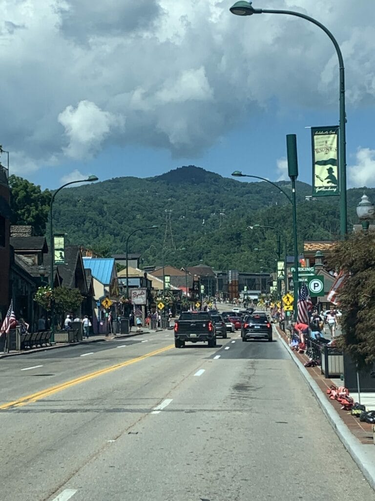 Gatlinburg is one of things to do around Pigeon Forge TN. More walkable and more manageable than Pigeon Forge.