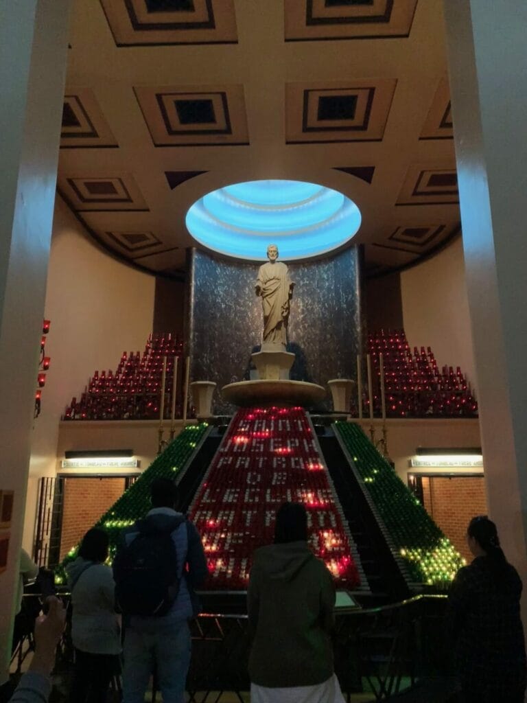 One of the free things to do in Montreal is St Joseph's Oratory for healing.
